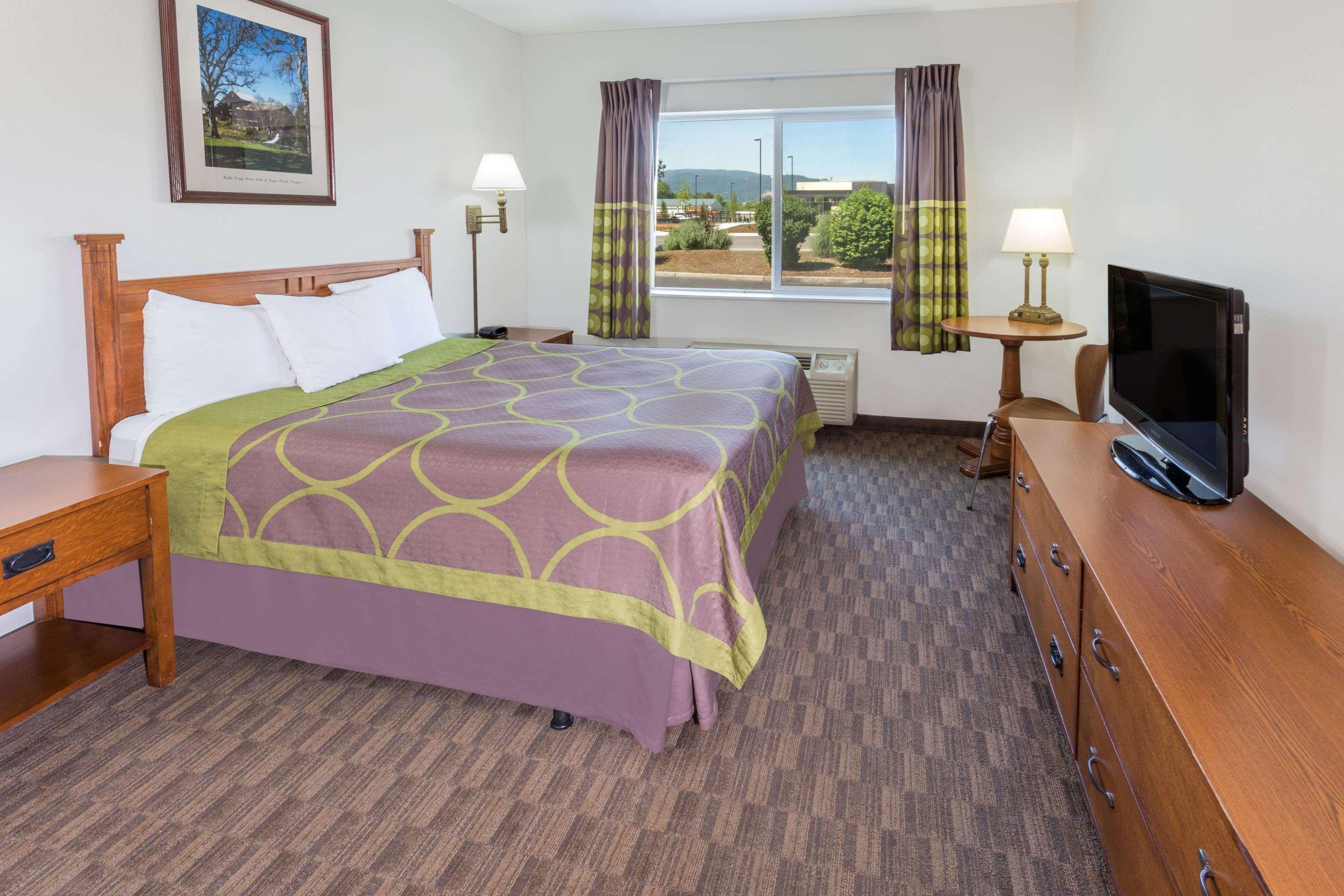 Super 8 By Wyndham Central Pt Medford Central Point Eksteriør billede